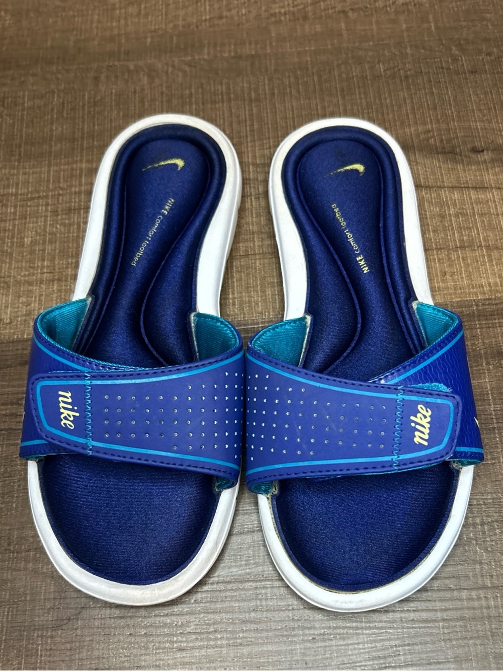 Nike Comfort Footbed Blue Teal Yellow Slide Sandals 360213-472 Women Size 7